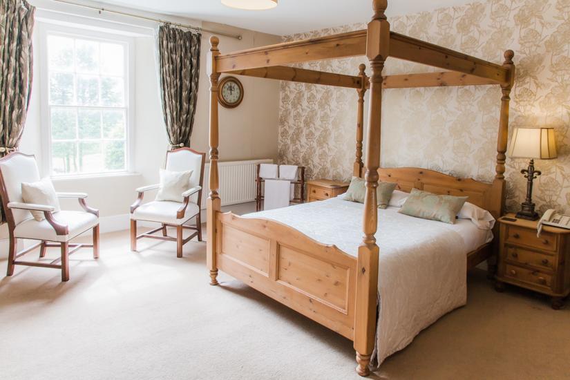 Gellifawr Woodland Retreat Hotell Pontfaen Rum bild
